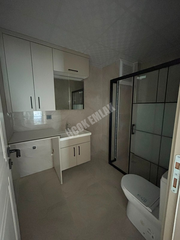 AFYON ÜÇOK EMLAKTAN MAREŞAL F ÇAKMAK MAH SATILIK SIFIR LÜX 3+1 GENİŞ FIRSAT DAİRE