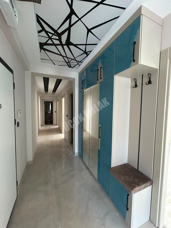 AFYON ÜÇOK EMLAKTAN MAREŞAL F ÇAKMAK MAH SATILIK SIFIR LÜX 3+1 GENİŞ FIRSAT DAİRE