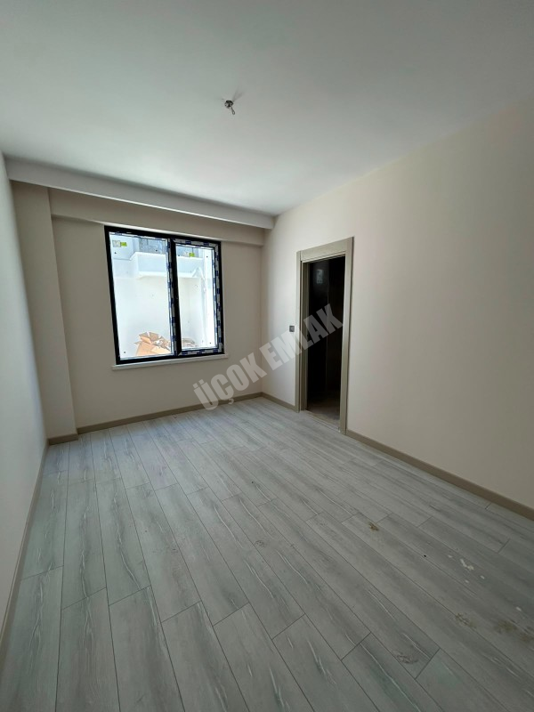 AFYON ÜÇOK EMLAKTAN MAREŞAL F ÇAKMAK MAH SATILIK SIFIR LÜX 3+1 GENİŞ FIRSAT DAİRE
