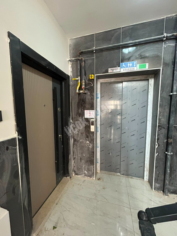 AFYON ÜÇOK EMLAKTAN MAREŞAL F ÇAKMAK MAH SATILIK SIFIR LÜX 3+1 GENİŞ FIRSAT DAİRE