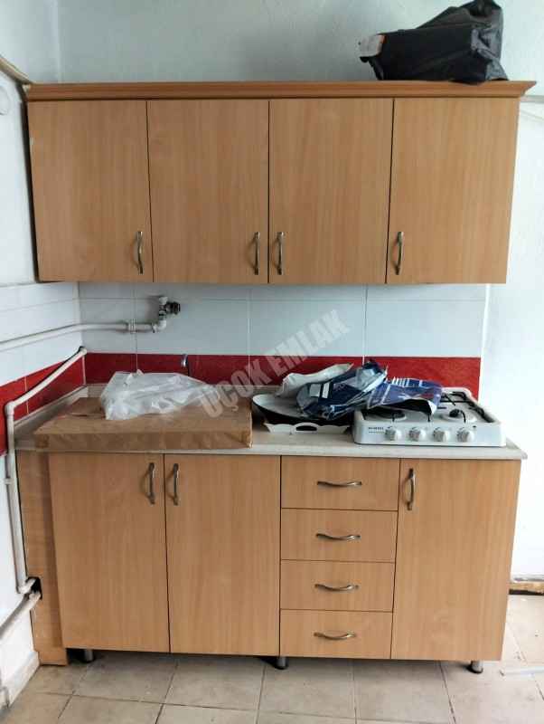 * AFYON ÜÇOK EMLAKTAN KOCATEPE MAH 40M² İŞLEK CADDE ÜZERİ FIRSAT DEVREN KİRALIK KASAP DÜKKANI *