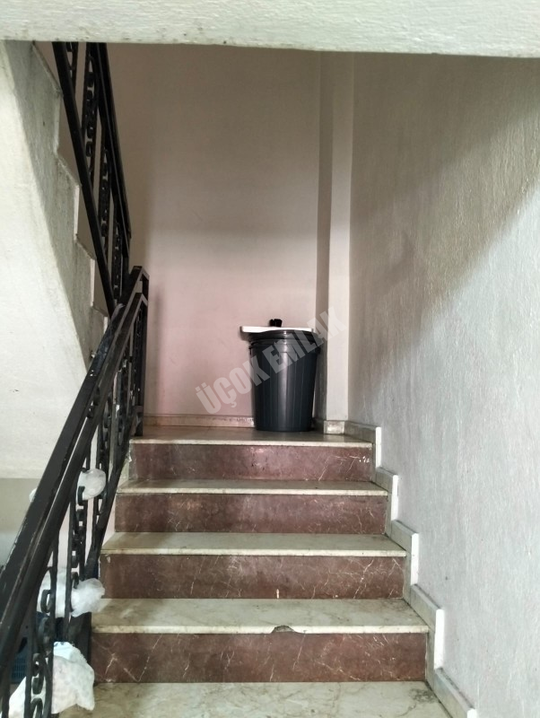 * AFYON ÜÇOK EMLAKTAN KOCATEPE MAH 40M² İŞLEK CADDE ÜZERİ FIRSAT DEVREN KİRALIK KASAP DÜKKANI *
