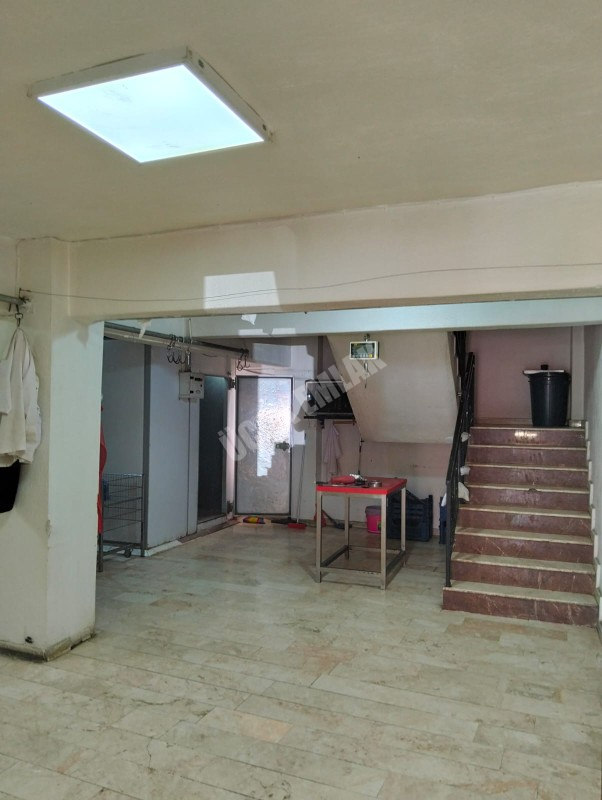 * AFYON ÜÇOK EMLAKTAN KOCATEPE MAH 40M² İŞLEK CADDE ÜZERİ FIRSAT DEVREN KİRALIK KASAP DÜKKANI *