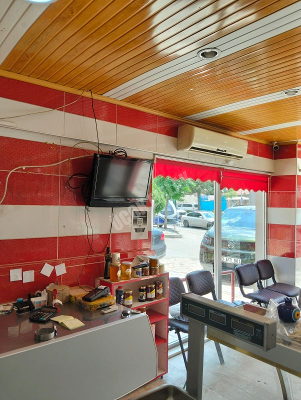 * AFYON ÜÇOK EMLAKTAN KOCATEPE MAH 40M² İŞLEK CADDE ÜZERİ FIRSAT DEVREN KİRALIK KASAP DÜKKANI *
