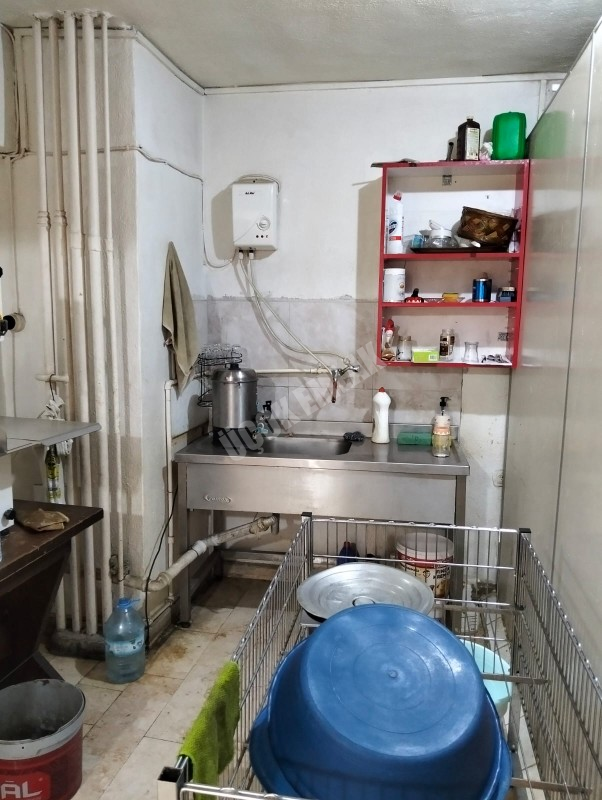 * AFYON ÜÇOK EMLAKTAN KOCATEPE MAH 40M² İŞLEK CADDE ÜZERİ FIRSAT DEVREN KİRALIK KASAP DÜKKANI *