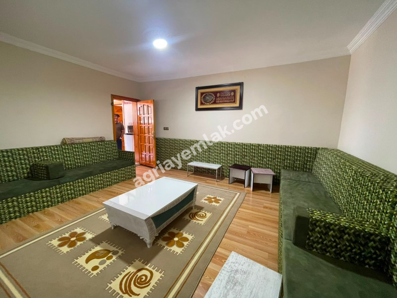KAZIM KARABEKİR'DE SATILIK 698 M2 ARSA İÇİNDE 2 KATLI MÜSTAKİL EV-YATIRIMLIK & GENİŞ YAŞAM ALANI!