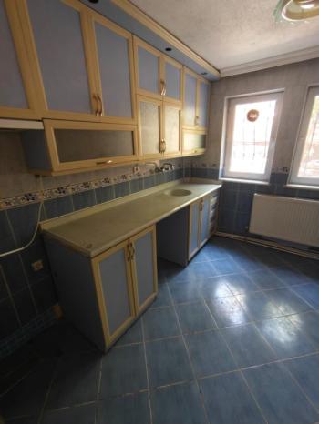 ★ AFYON ÜÇOK EMLAKTAN UYDUKENT OSMANGAZİ MAH 2+1 90M² TEMİZ BAKIMLI KİRALIK DAİRE ★