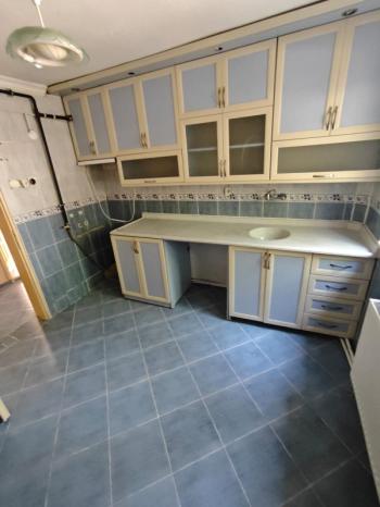 ★ AFYON ÜÇOK EMLAKTAN UYDUKENT OSMANGAZİ MAH 2+1 90M² TEMİZ BAKIMLI KİRALIK DAİRE ★