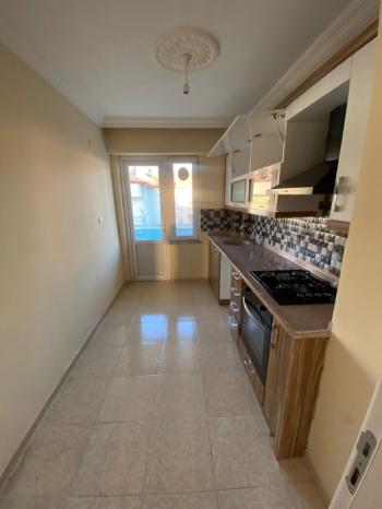 AFYON ÜÇOK EMLAKTAN EŞREFPAŞA MAH 3+1 120M² TEMİZ BAKLIMLI KİRALIK DAİRE 