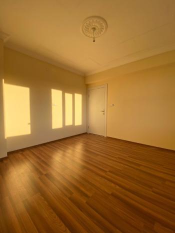 AFYON ÜÇOK EMLAKTAN EŞREFPAŞA MAH 3+1 120M² TEMİZ BAKLIMLI KİRALIK DAİRE 