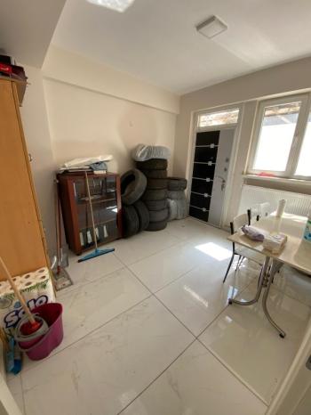 AFYON ÜÇOK EMLAKTAN MECİDİYE MAH 300M² CADDE ÜZERİNDE İŞLEK DÜKKAN 
