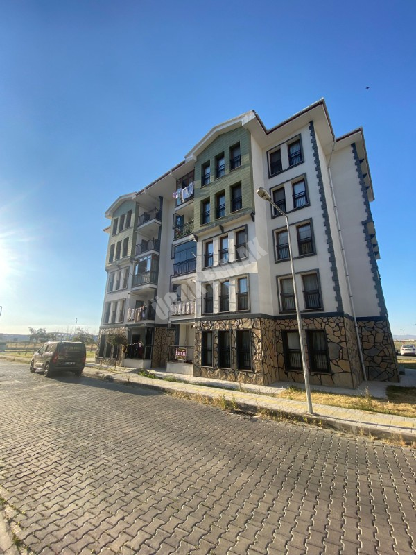 * AFYON ÜÇOK EMLAKTAN BATTAL GAZİ MAH TOKİ 2+1 90M² SATILIK DAİRE * 