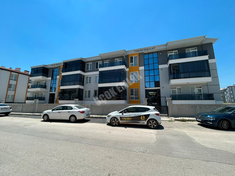 ✯ AFYON ÜÇOK EMLAKTAN MAREŞAL FEVZİ ÇAKMAK MAH 3+1 115M² LÜX EBEVEYN BANYOLU SATILIK DAİRE ✯