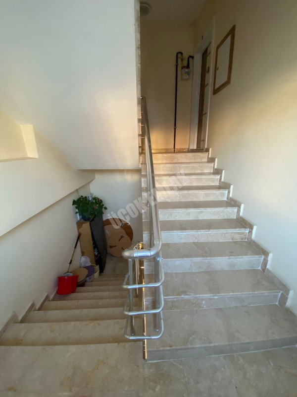 AFYON ÜÇOK EMLAKTAN EŞREFPAŞA MAH 3+1 120M² TEMİZ BAKLIMLI KİRALIK DAİRE 