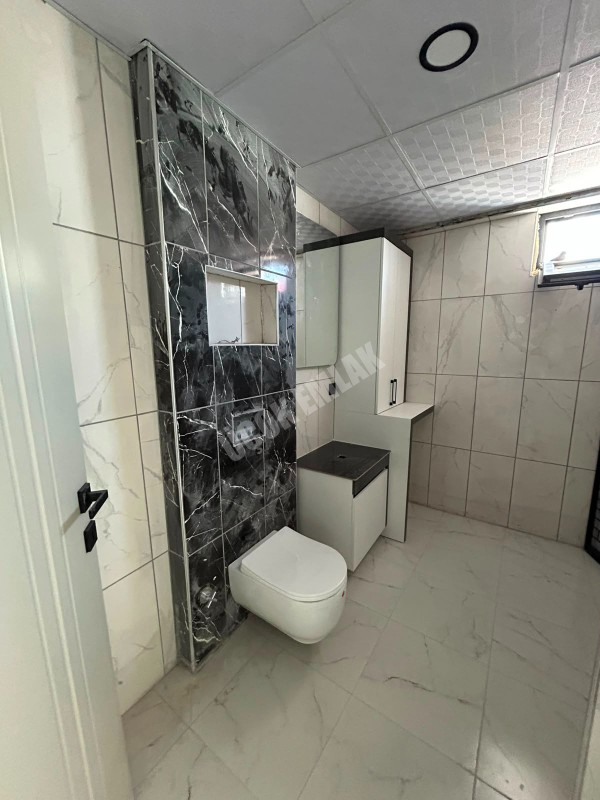* AFYON ÜÇOK EMLAKTAN ERENLER MAH 2+1 55M² SIFIR LÜX EŞYALI SATILIK DAİRELER * 