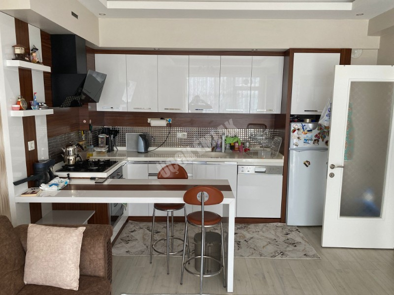 AFYON ÜÇOK EMLAKTAN SELÇUKLU MAH 1+1 55M² TEMİZ BAKIMLI SATILIK DAİRE 