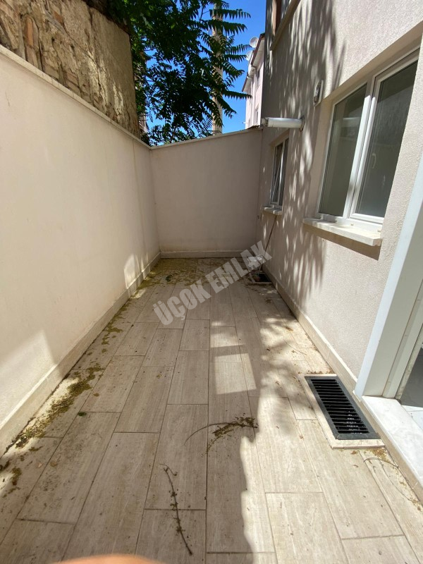 AFYON ÜÇOK EMLAKTAN MECİDİYE MAH 300M² CADDE ÜZERİNDE İŞLEK DÜKKAN 