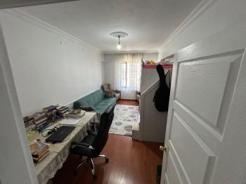 GÜVENAY -  ÇORUM GÜLABİBEY MAH. ATA CADDESİ ÜZERİ 3+1 SATILIK DAİRE