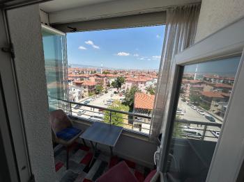 GÜVENAY -  ÇORUM GÜLABİBEY MAH. ATA CADDESİ ÜZERİ 3+1 SATILIK DAİRE