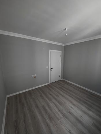 ÜNİVERSİTE BÖLGESİNDE SIFIR KİRALIK 1+1 DAİRE