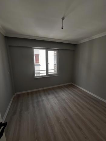 ÜNİVERSİTE BÖLGESİNDE SIFIR KİRALIK 1+1 DAİRE