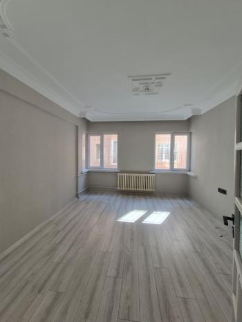 AFYON ÜÇOK EMLAKTAN DUMLUPINAR MAH 4+1 150M² TEMİZ BAKIMLI SATILIK DAİRE 