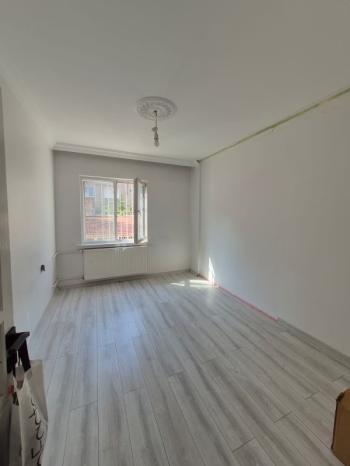 AFYON ÜÇOK EMLAKTAN DUMLUPINAR MAH 4+1 150M² TEMİZ BAKIMLI SATILIK DAİRE 