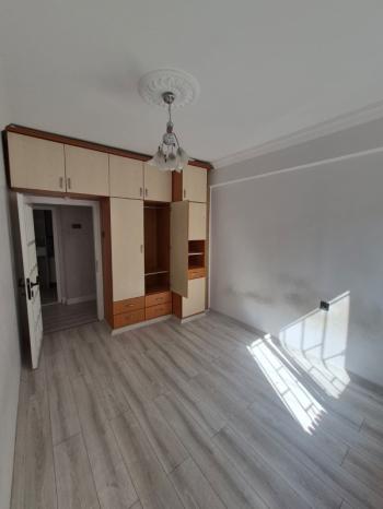AFYON ÜÇOK EMLAKTAN DUMLUPINAR MAH 4+1 150M² TEMİZ BAKIMLI SATILIK DAİRE 