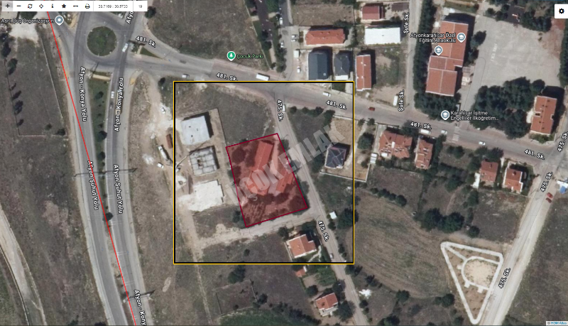 AFYON ÜÇOK EMLAKTAN ALİ İHSAN PAŞA MAH 1.954M² SATILIK İMARLI YOL ÜZERİ KÖŞE KONUM ARSA