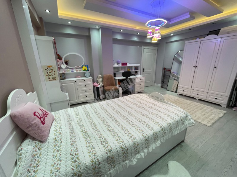 AFYON ÜÇOK EMLAKTAN BEYAZIT MAH 3+1 115M² TEMİZ BAKIMLI GENİŞ SATILIK VİLLA 