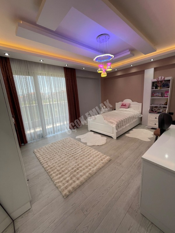 AFYON ÜÇOK EMLAKTAN BEYAZIT MAH 3+1 115M² TEMİZ BAKIMLI GENİŞ SATILIK VİLLA 