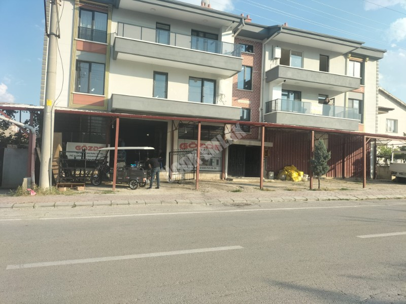 * AFYON ÜÇOK EMLAKTAN ATAKÖY MAH 150M² İŞLEK CADDE ÜZERİ KİRALIK DÜKKAN *