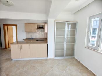 Didim Altınkum’da Denize Yakın Satılık 1+1 Daire | Triton Apartmanı - Bulvar Cepheli