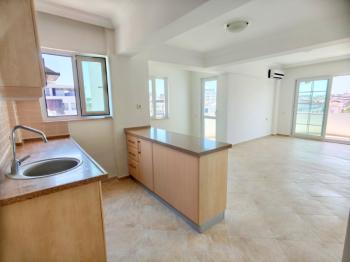 Didim Altınkum’da Denize Yakın Satılık 1+1 Daire | Triton Apartmanı - Bulvar Cepheli