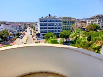 Didim Altınkum’da Denize Yakın Satılık 1+1 Daire | Triton Apartmanı - Bulvar Cepheli