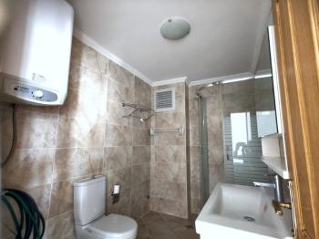 Didim Altınkum’da Denize Yakın Satılık 1+1 Daire | Triton Apartmanı - Bulvar Cepheli