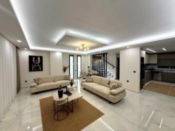 Didim Akbükde Satılık 3+1 Eşyalı Villa