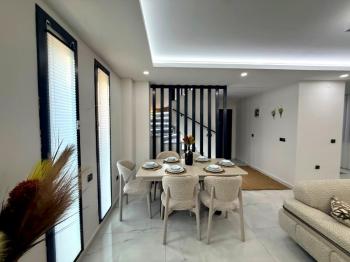 Didim Akbükde Satılık 3+1 Eşyalı Villa