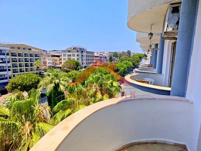 Didim Altınkum’da Denize Yakın Satılık 1+1 Daire | Triton Apartmanı - Bulvar Cepheli
