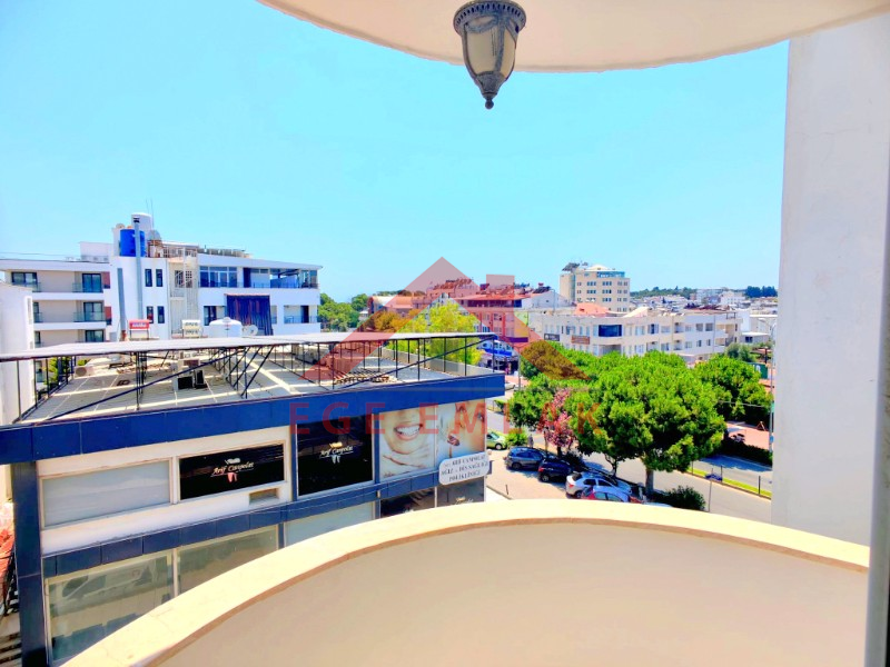 Didim Altınkum’da Denize Yakın Satılık 1+1 Daire | Triton Apartmanı - Bulvar Cepheli