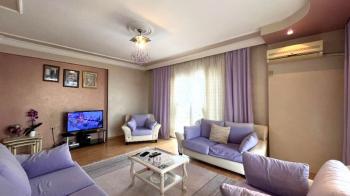 Elmas’tan Her Penceresinde Başka Bir Manzara Deniz, Dağ Ve Şehir…