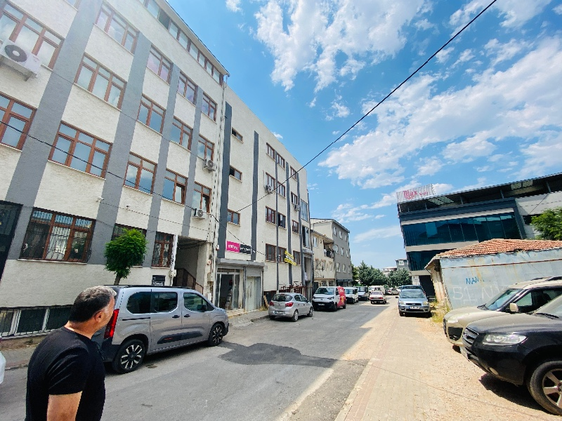 DijitalEmlak’tan Yıldırım Kazım Karabekirde Satılık 5 Katlı Komple Ticari Bins. 