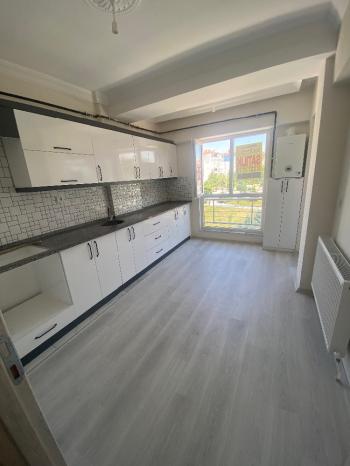 GÜVENAY - ÇORUM ULUKAVAK İKBAL EVLER CİVARI SATILIK DAİRE