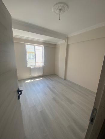 GÜVENAY - ÇORUM ULUKAVAK İKBAL EVLER CİVARI SATILIK DAİRE