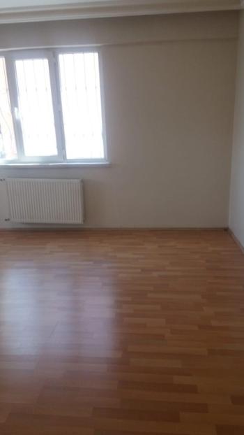 AFYON ÜÇOK EMLAKTAN ESENTEPE MAH KİRALIK 3+1 TEMİZ BAKIMLI DAİRE