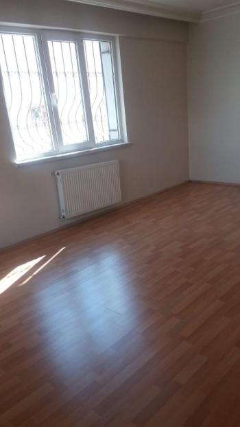 AFYON ÜÇOK EMLAKTAN ESENTEPE MAH KİRALIK 3+1 TEMİZ BAKIMLI DAİRE
