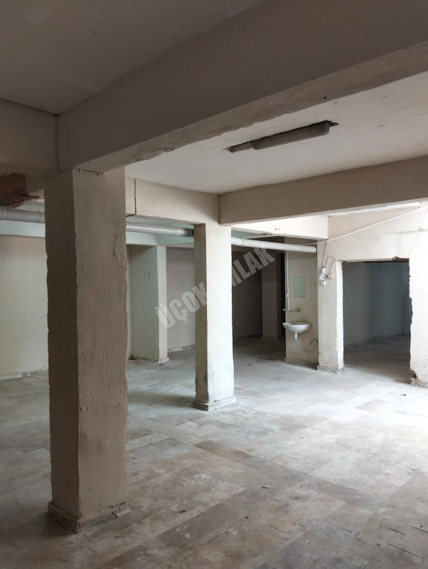 ⦉ AFYON ÜÇOK EMLAKTAN MAREŞAL FEVZİ ÇAKMAK MAH 220M² KİRALIK DEPO ⦊