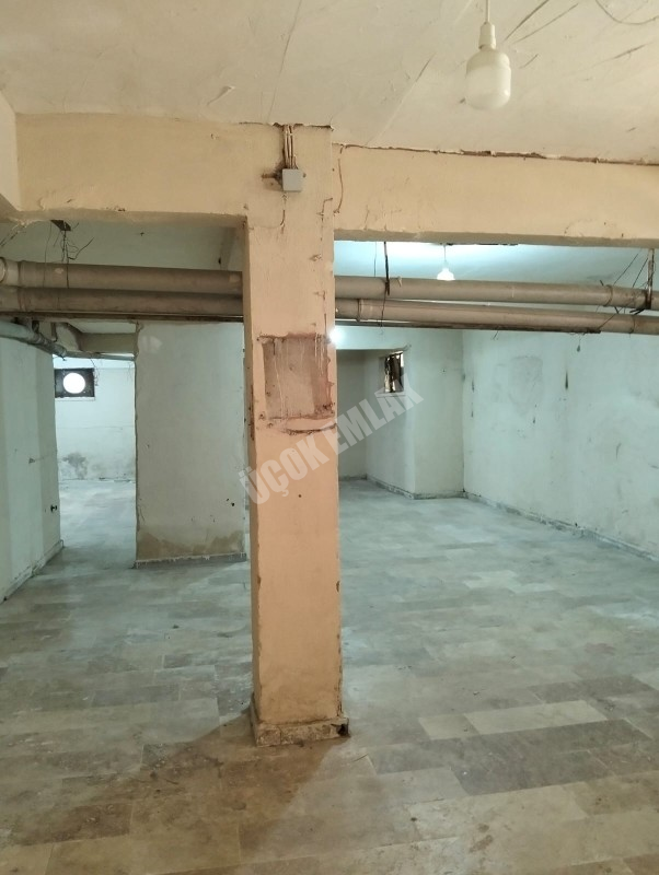 ⦉ AFYON ÜÇOK EMLAKTAN MAREŞAL FEVZİ ÇAKMAK MAH 220M² KİRALIK DEPO ⦊