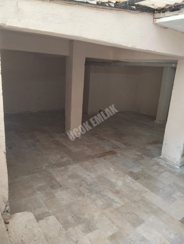 ⦉ AFYON ÜÇOK EMLAKTAN MAREŞAL FEVZİ ÇAKMAK MAH 220M² KİRALIK DEPO ⦊