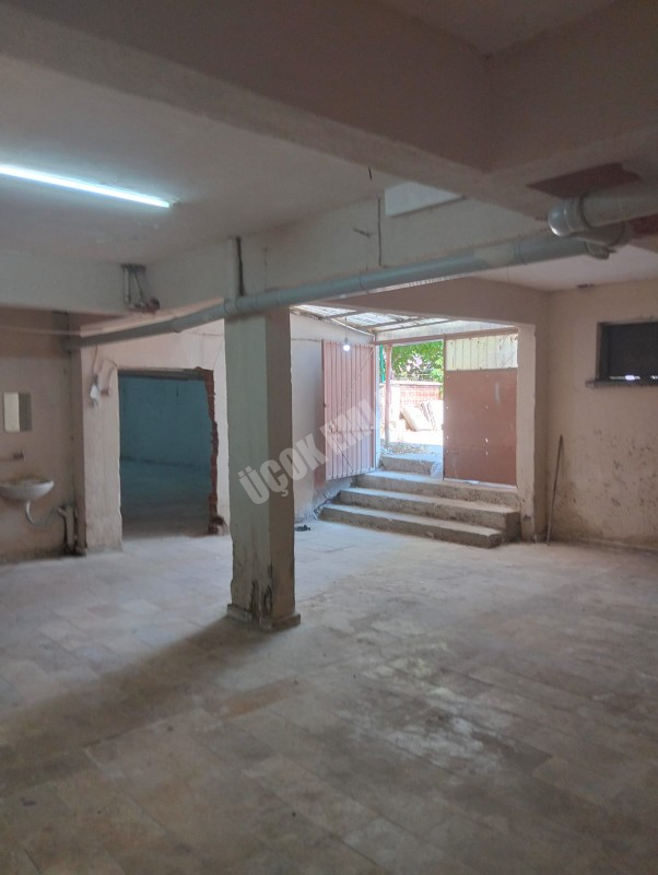⦉ AFYON ÜÇOK EMLAKTAN MAREŞAL FEVZİ ÇAKMAK MAH 220M² KİRALIK DEPO ⦊